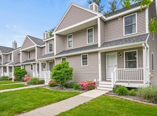 214 Bayberry Hill Ln UNIT 214, Leominster, MA 01453