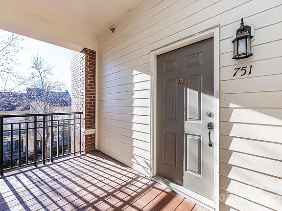 3rd image of 751 Garden District Dr