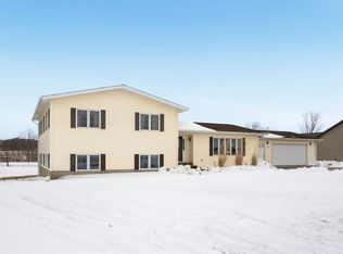 1015 W Forevergreen Rd, North Liberty, IA 52317