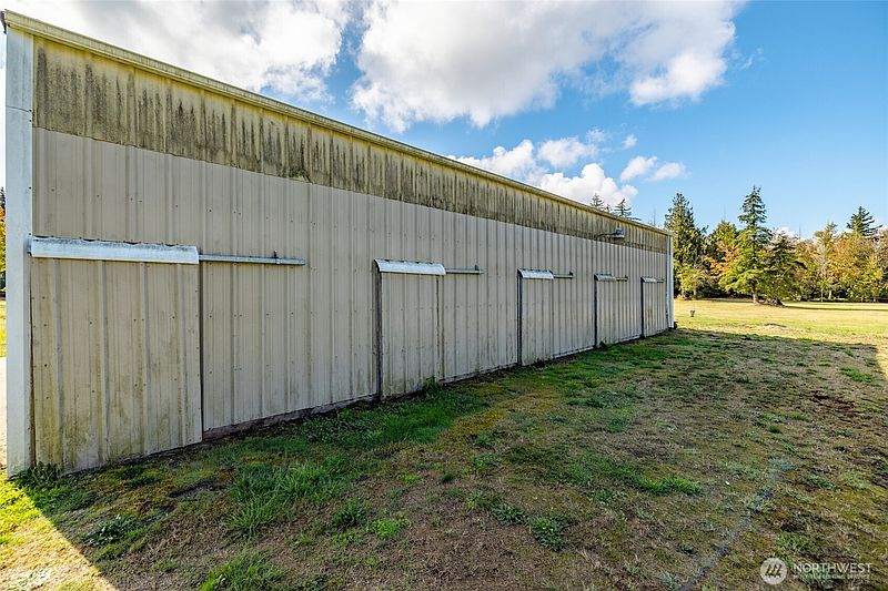 3rd image of 5175 Hannegan Road