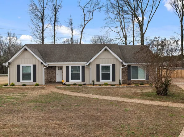 109 W Oak Hill Dr, Florence, AL 35633