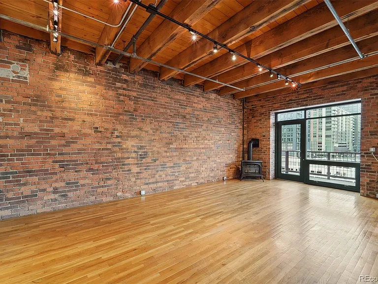 1801 Wynkoop St #317 — Photo 5