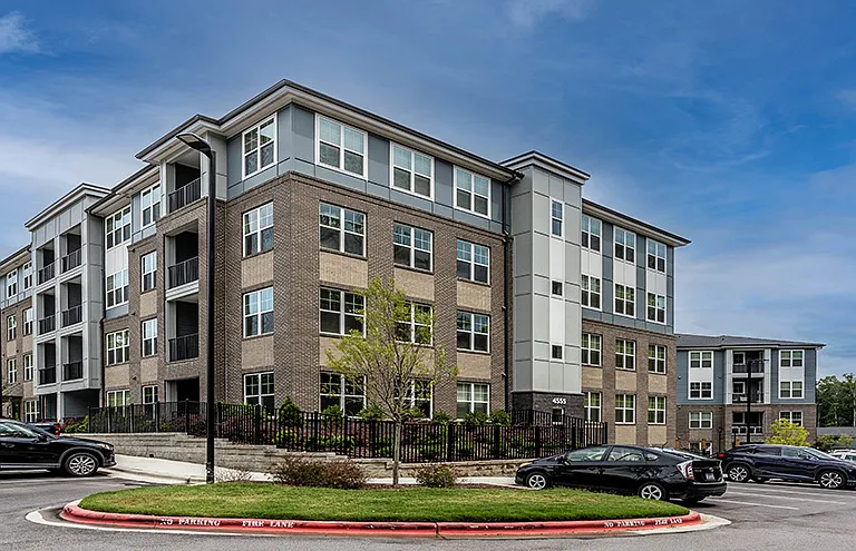 Aviation Crossing Apartments — Photo 1
