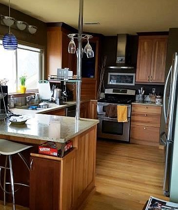 4th image of 115 Salina St