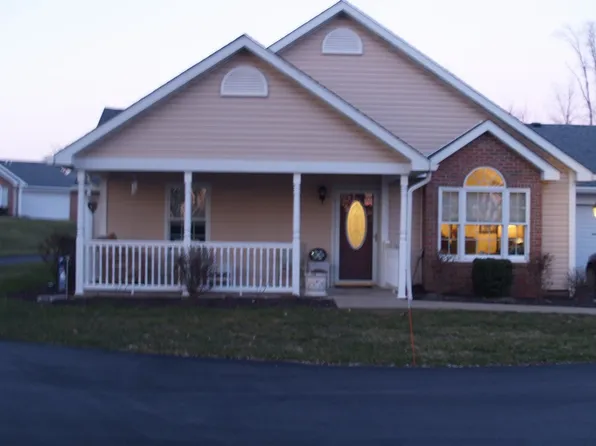 183 Rana Ln, Gibsonia, PA 15044