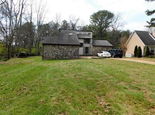 9620 Imperial Dr, Ooltewah, TN 37363