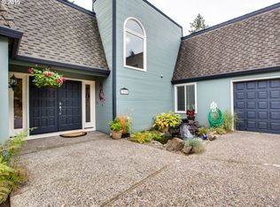 7390 SW Pineridge Ct, Portland, OR 97225