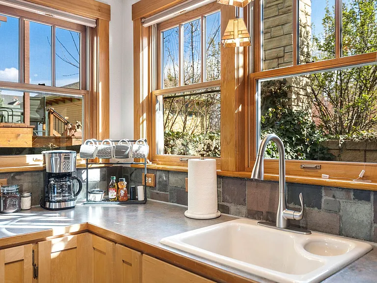 415 Mason Ct #5B — Photo 5