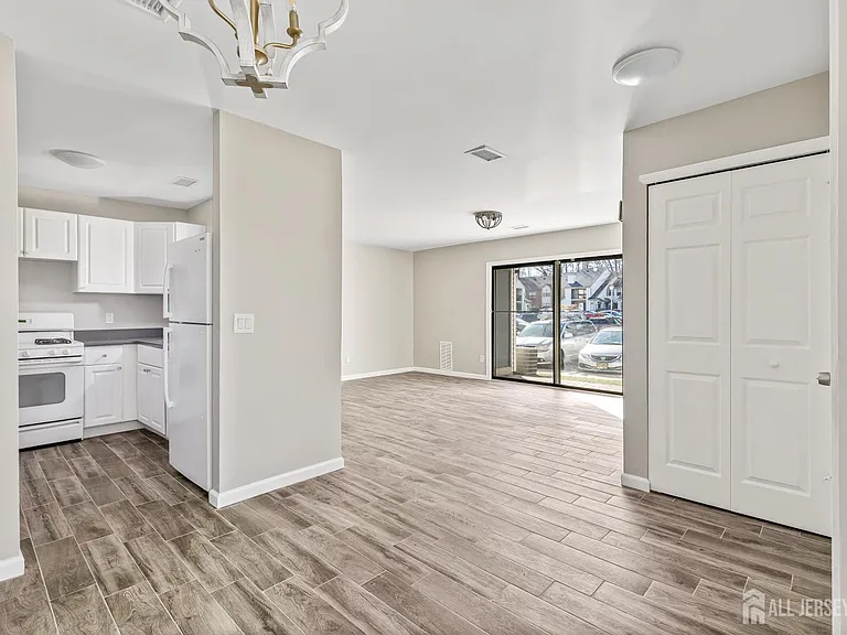 2301 Bayhead Dr — Photo 10