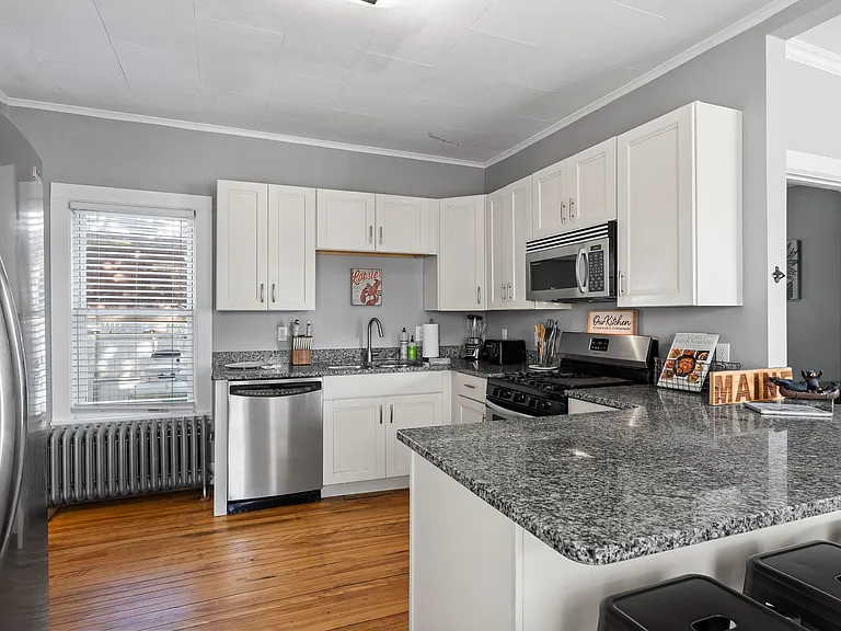 15 Fern Park Ave. — Photo 48
