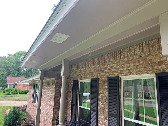 4th image of 3315 Lake Forest Dr