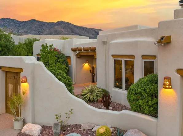 6230 N Paseo Zaldivar, Tucson, AZ 85750