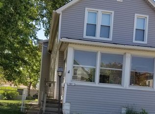 2421 Grunewald St, Blue Island, IL 60406