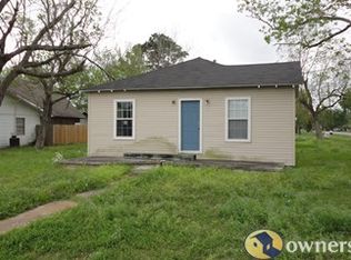 3649 Taft Ave, Groves, TX 77619