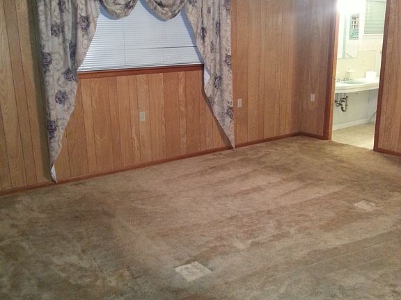 2nd image of 303 E School St