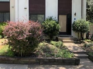 11929 Barrel Cooper Ct, Reston, VA 20191