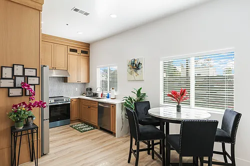 11081 College Ave #1 Photo 1