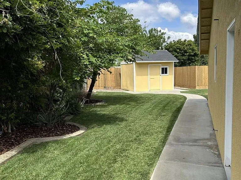 4724 W Manor Ct — Photo 20