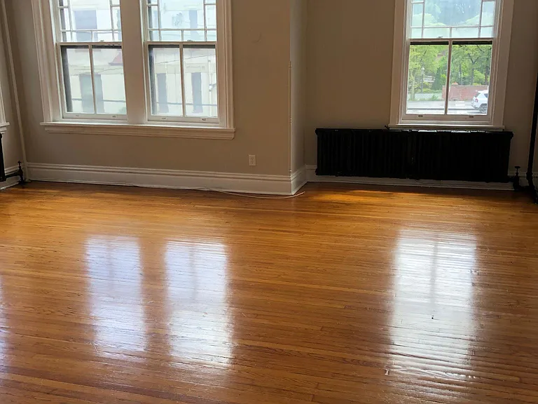 1305 Pennsylvania Ave #5 — Photo 3