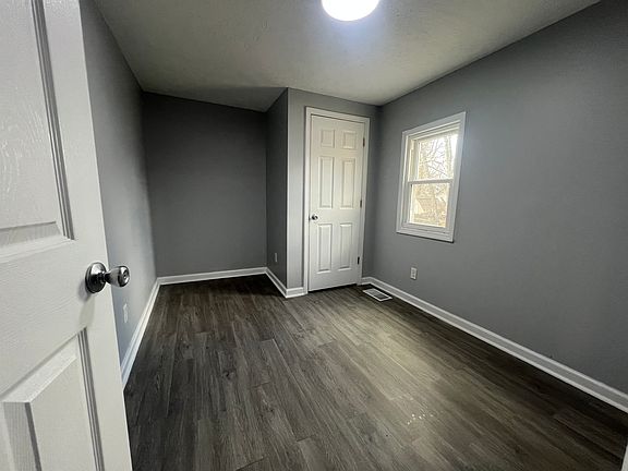 5th image of 4000 Churchman Ave