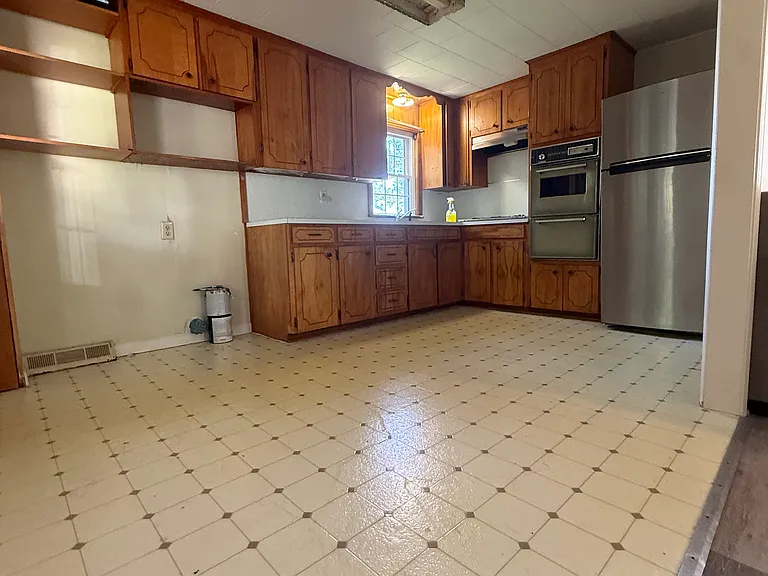 123 Leeper St — Photo 6