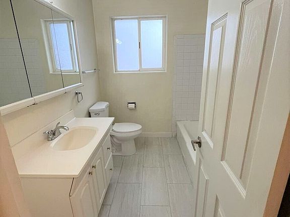 4th image of 778 N 300 W APT 10
