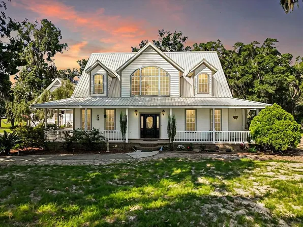 560 NE 348th Ave, Old Town, FL 32680