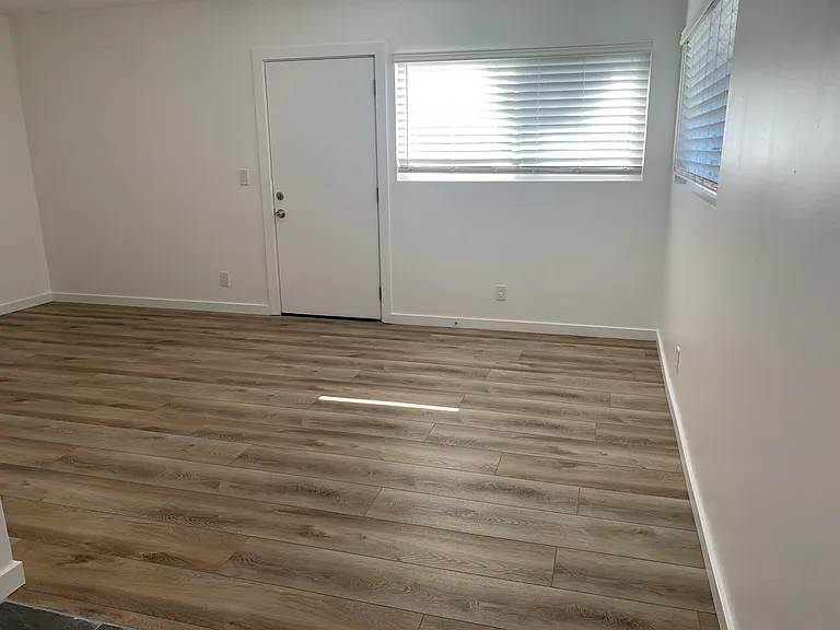 1924 San Pascual St #1 — Photo 10
