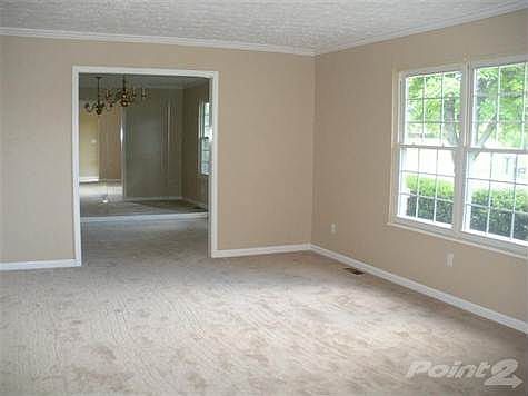 4th image of 578 Buckingham Ln