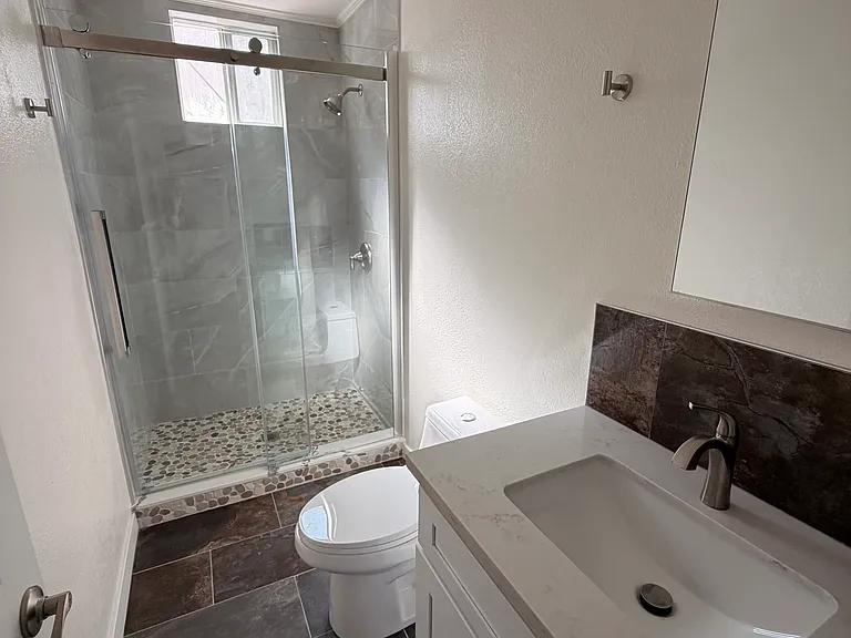 633 Cedar Ave #633 — Photo 10