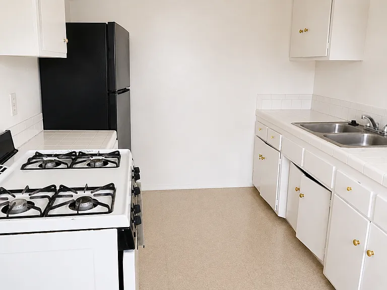 9331 Washburn Rd #18 — Photo 4