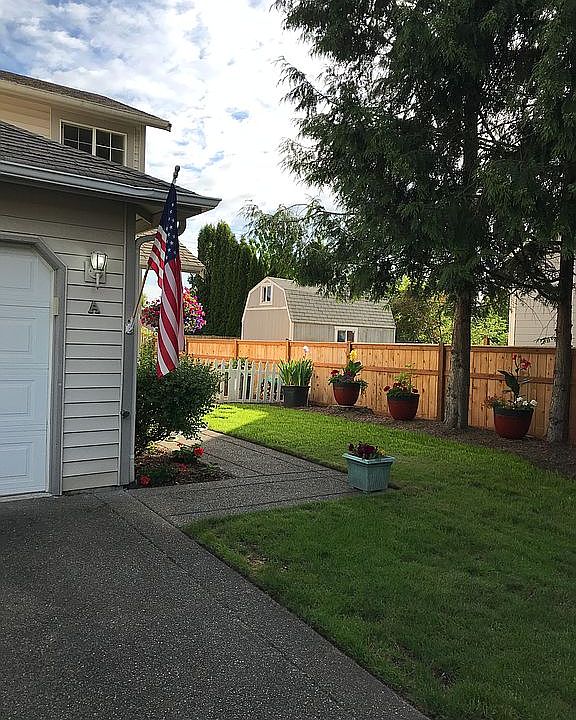1st image of 808 13th St SE APT A