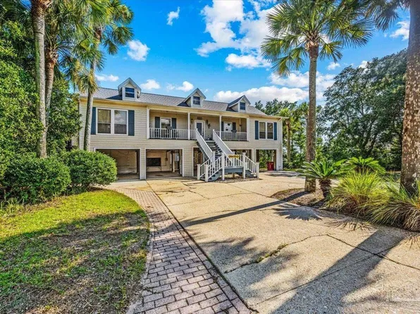 7825 Petersen Point Rd, Milton, FL 32583