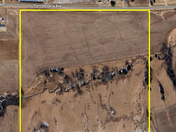 1 Middle Rd, Dubuque, IA 52002