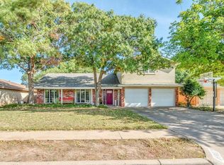 6907 Lynnhaven Dr, Lubbock, TX 79413