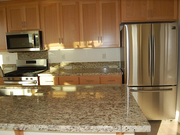 5th image of 4037 Gloster Way