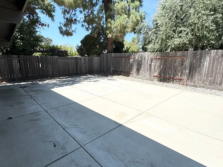 1503 Brown Dr — Photo 31