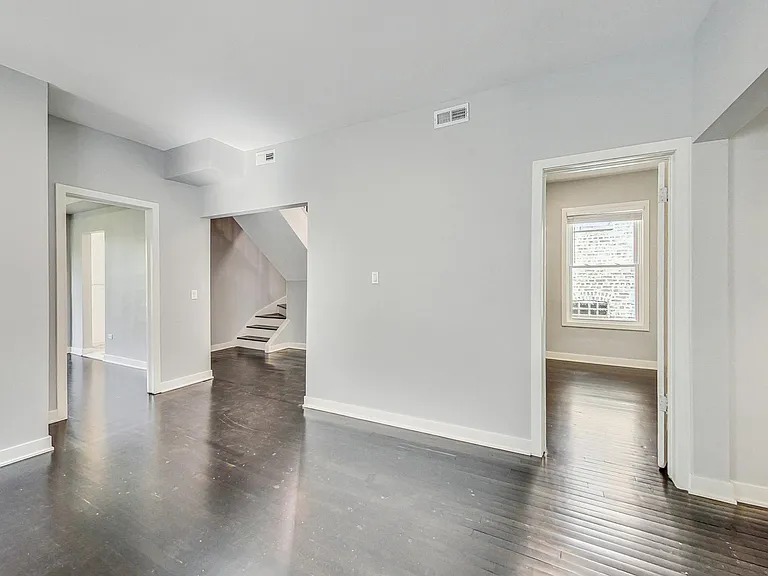 2037 N Spaulding Ave #2 — Photo 17