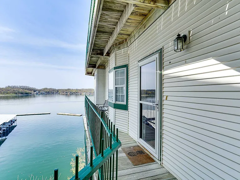 200 E Harbour Towne Dr #E203 — Photo 23