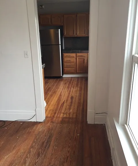 80 10th St #2 — Photo 9