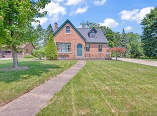 741 E Grand River Ave, Fowlerville, MI 48836
