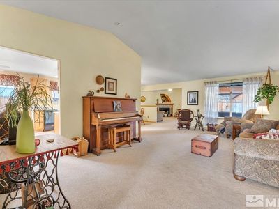 334 Wildrose Dr, Fernley, NV, 89408
