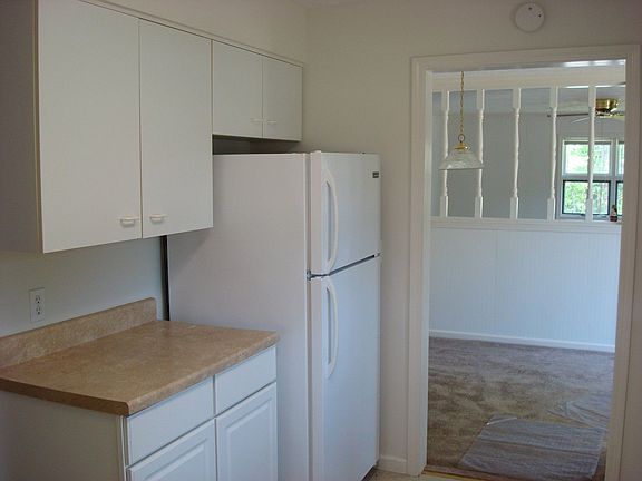 3rd image of 1894 Treetop Ln #A