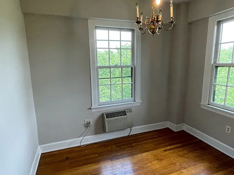 2032 Belmont Rd NW #505 — Photo 8