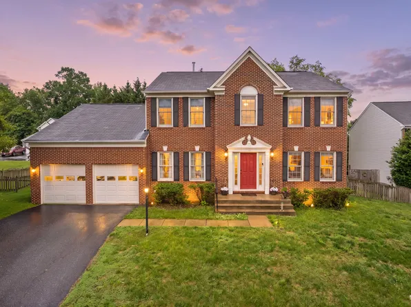 31 Palace Ln, Stafford, VA 22554