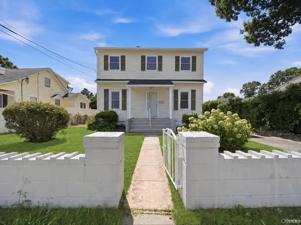 50 Bittermint Street, Islip, NY 11751