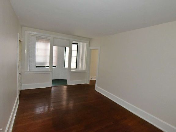 5th image of 1416 Hampton Blvd APT 5A