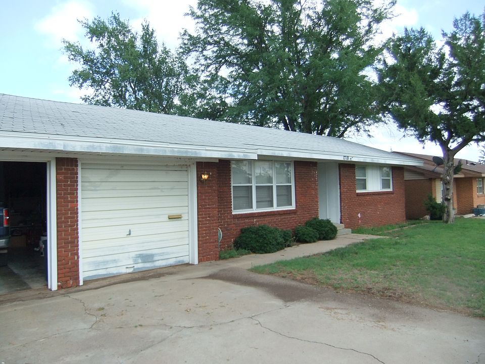 1710 Evergreen