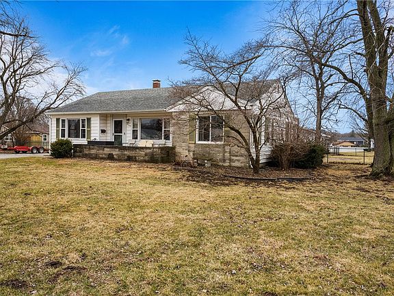 3rd image of 3235 W Main St