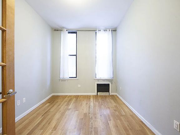 5th image of 180 Jefferson St APT 3R
